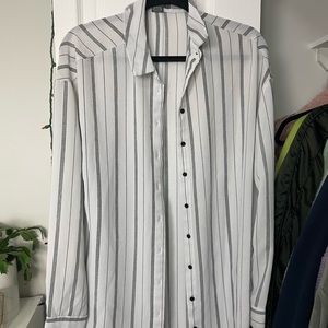 Suzy Shier Long Button Down Blouse